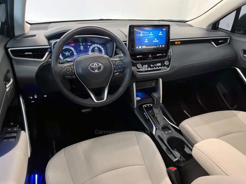 COROLLA 1.8 CROSS XRX 16V HÍBRIDO 4P AUTOMÁTICO - 2025 - FLORES DA CUNHA