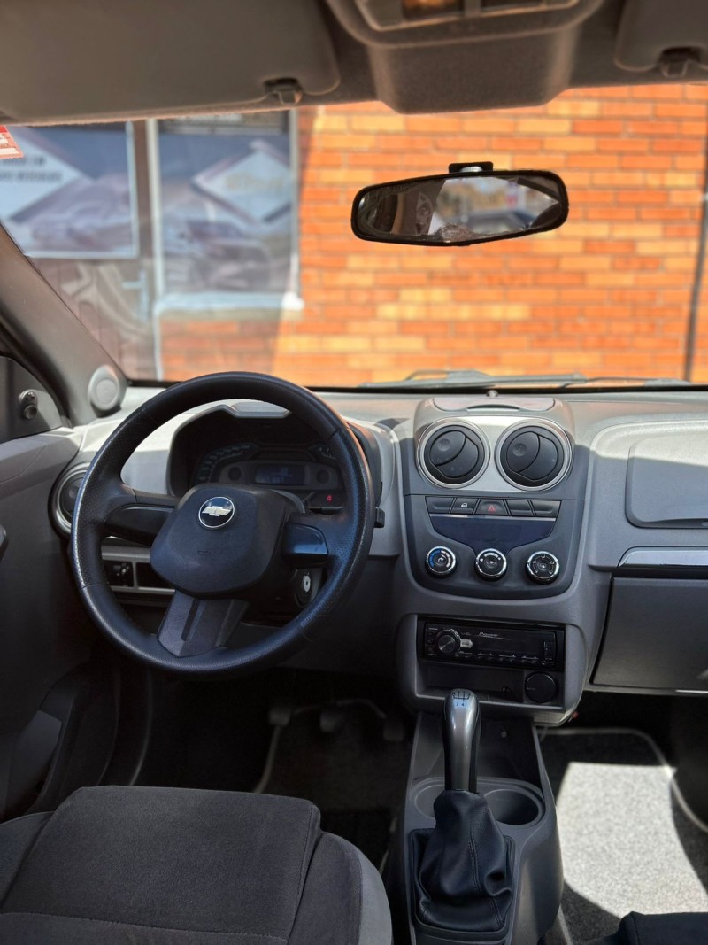 AGILE 1.4 MPFI LTZ 8V FLEX 4P MANUAL - 2010 - CANELA