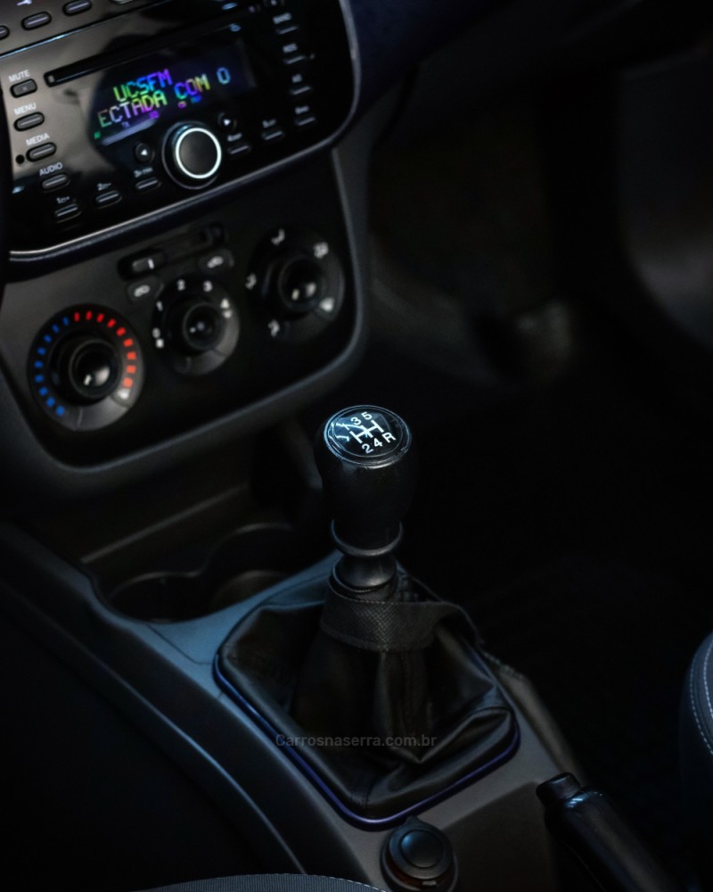PUNTO 1.4 ATTRACTIVE 8V FLEX 4P MANUAL - 2013 - CAXIAS DO SUL