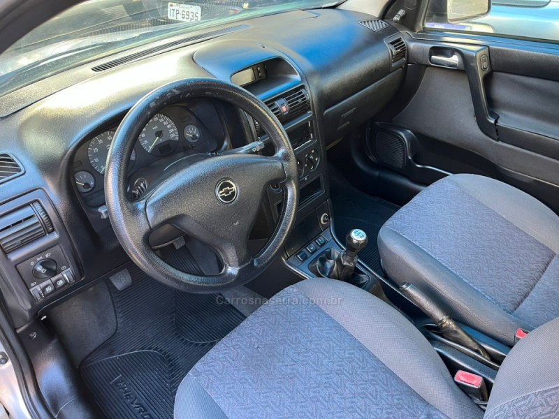 ASTRA 2.0 MPFI ADVANTAGE 8V FLEX 2P MANUAL - 2005 - FELIZ