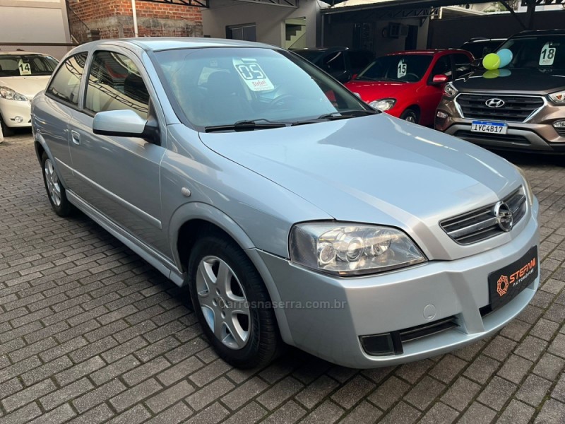ASTRA 2.0 MPFI ADVANTAGE 8V FLEX 2P MANUAL - 2005 - FELIZ