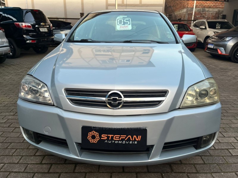 ASTRA 2.0 MPFI ADVANTAGE 8V FLEX 2P MANUAL - 2005 - FELIZ