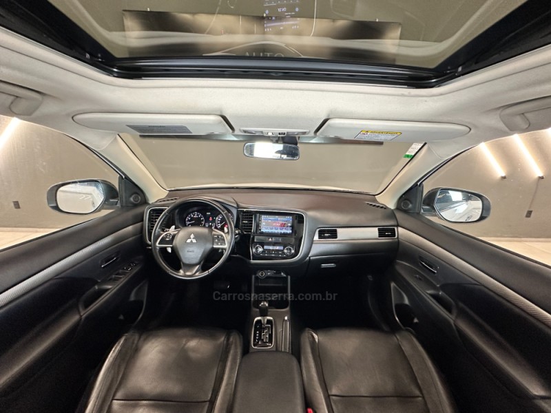 OUTLANDER 3.0 GT 4X4 V6 24V GASOLINA 4P AUTOMÁTICO - 2015 - SAPIRANGA