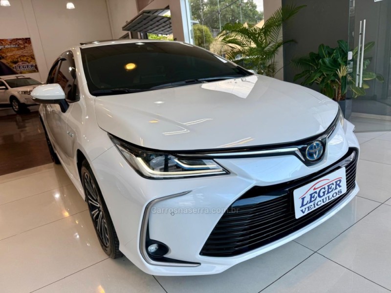 COROLLA 1.8 ALTIS PREMIUM 16V HÍBRIDO 4P AUTOMÁTICO - 2023 - SãO LEOPOLDO