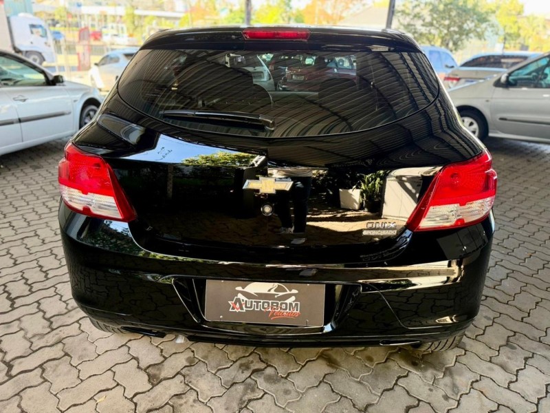 ONIX 1.0 LT PLUS 8V FLEX 4P MANUAL - 2016 - CAXIAS DO SUL