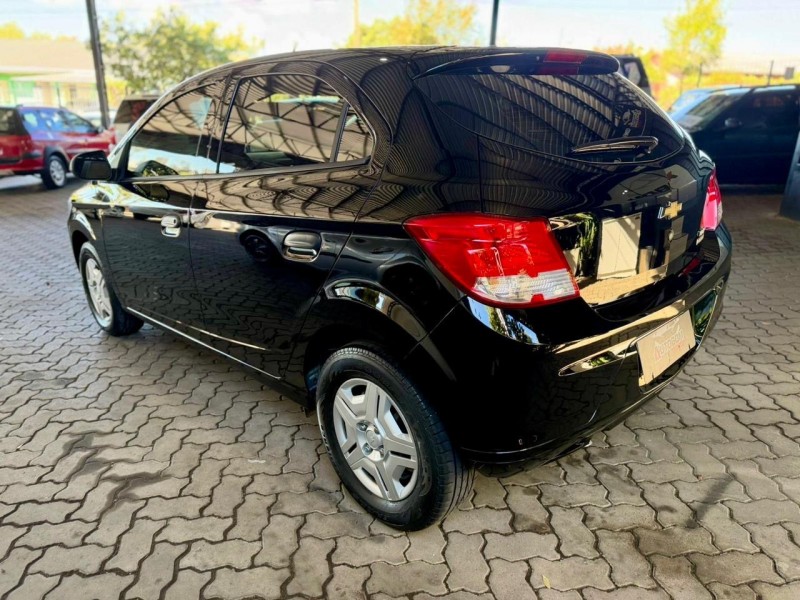 ONIX 1.0 LT PLUS 8V FLEX 4P MANUAL - 2016 - CAXIAS DO SUL