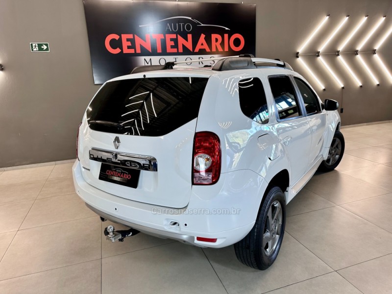 DUSTER 2.0 DYNAMIQUE 4X2 16V FLEX 4P AUTOMÁTICO - 2014 - SAPIRANGA