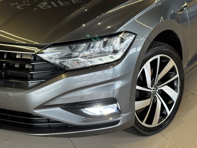 JETTA 1.4 R-LINE 250 16V TSI FLEX 4P AUTOMÁTICO - 2020 - DOIS IRMãOS