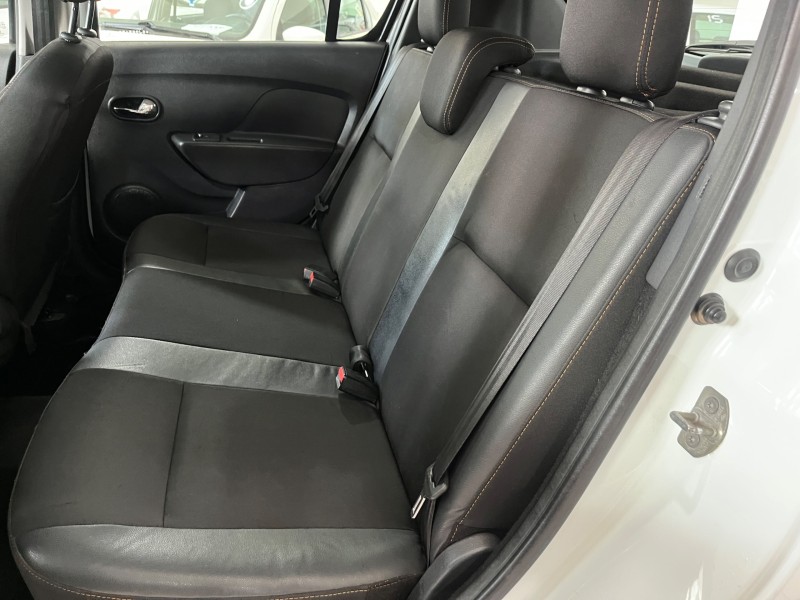SANDERO 1.6 STEPWAY 8V FLEX 4P MANUAL - 2016 - CAXIAS DO SUL