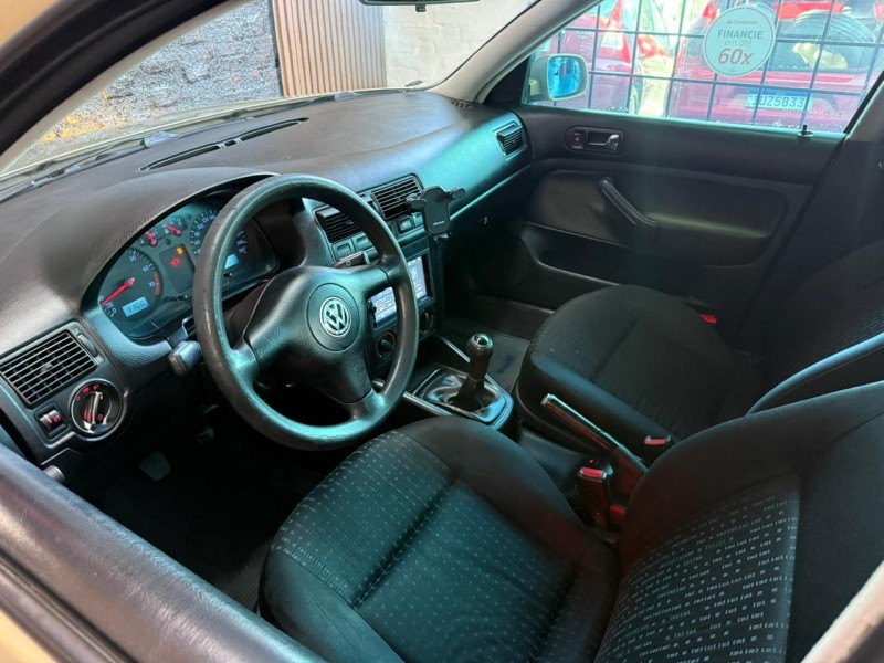 GOLF 1.6 MI 8V GASOLINA 4P MANUAL - 2001 - CAXIAS DO SUL