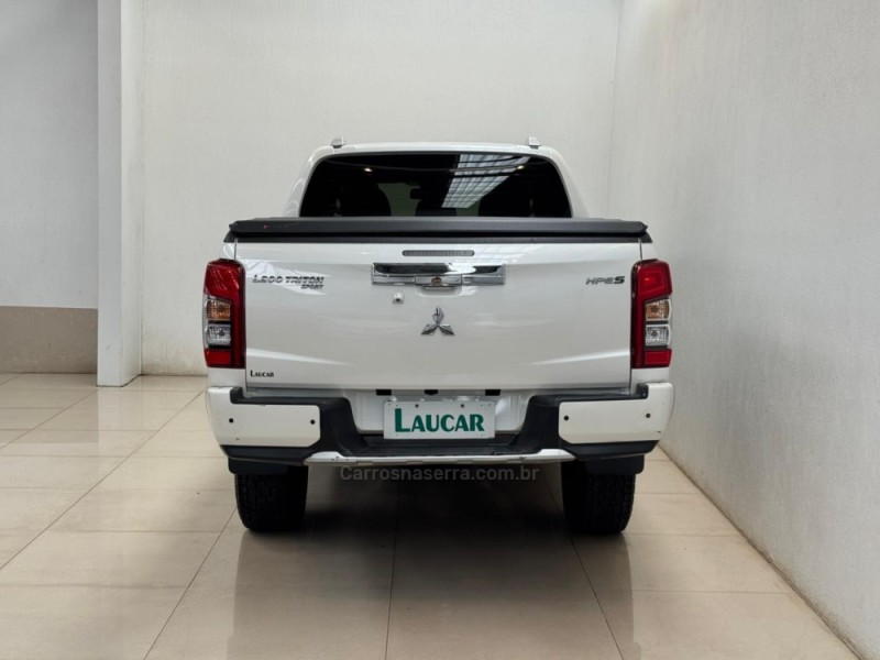 L200 TRITON  - 2023 - CASCA