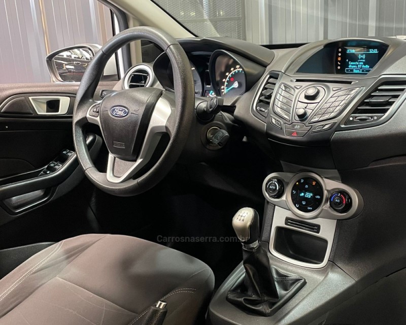 FIESTA 1.6 SEL HATCH 16V FLEX 4P MANUAL - 2017 - VACARIA