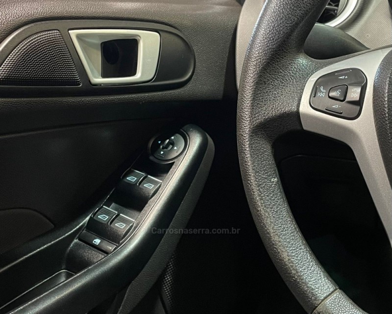 FIESTA 1.6 SEL HATCH 16V FLEX 4P MANUAL - 2017 - VACARIA