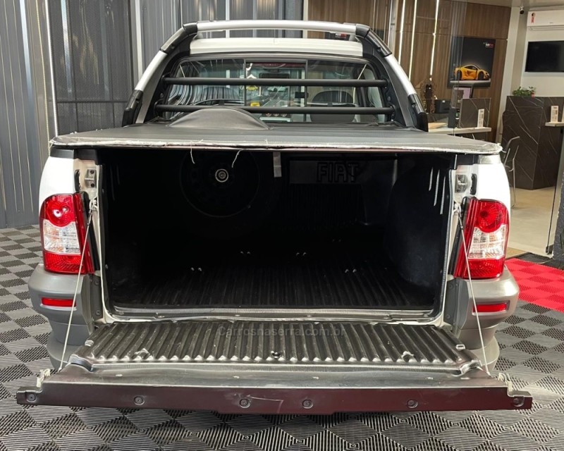 STRADA 1.8 MPI ADVENTURE LOCKER CE 8V FLEX 2P MANUAL - 2010 - VACARIA