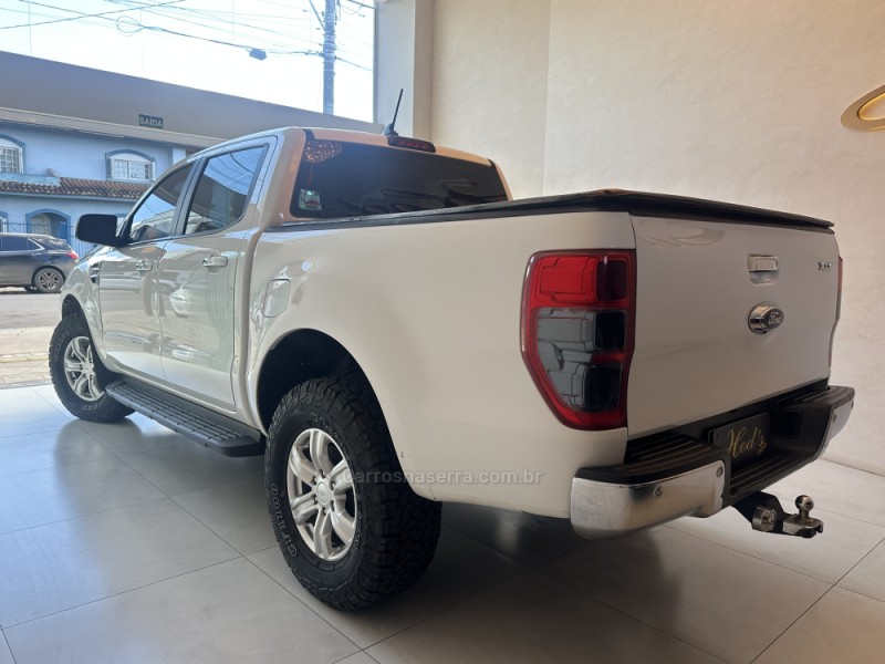 RANGER 3.2 XLT 4X4 CD 20V DIESEL 4P AUTOMÁTICO - 2022 - CANELA