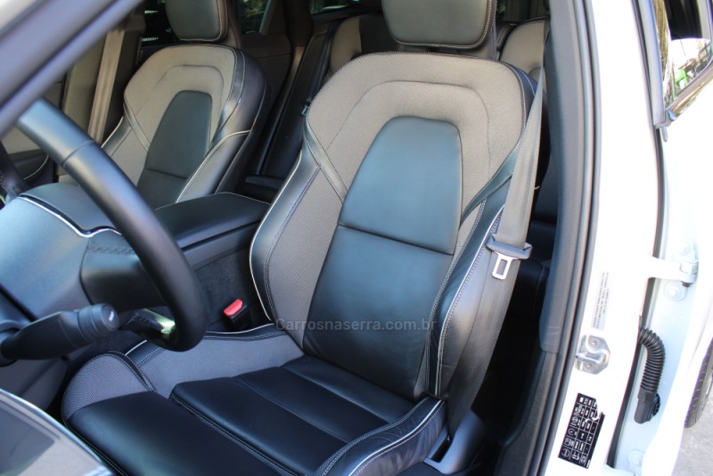 XC60 2.0 T8 R DESIGN HYBRID GASOLINA 4P AUTOMÁTICO - 2022 - CAXIAS DO SUL