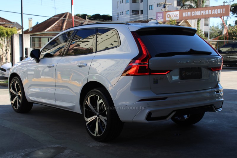 XC60 2.0 T8 R DESIGN HYBRID GASOLINA 4P AUTOMÁTICO - 2022 - CAXIAS DO SUL