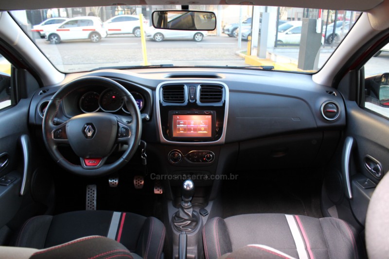 SANDERO 2.0 RS 16V FLEX 4P MANUAL - 2016 - CAXIAS DO SUL