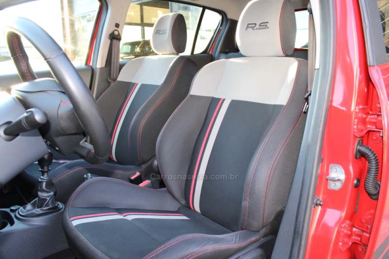 SANDERO 2.0 RS 16V FLEX 4P MANUAL - 2016 - CAXIAS DO SUL