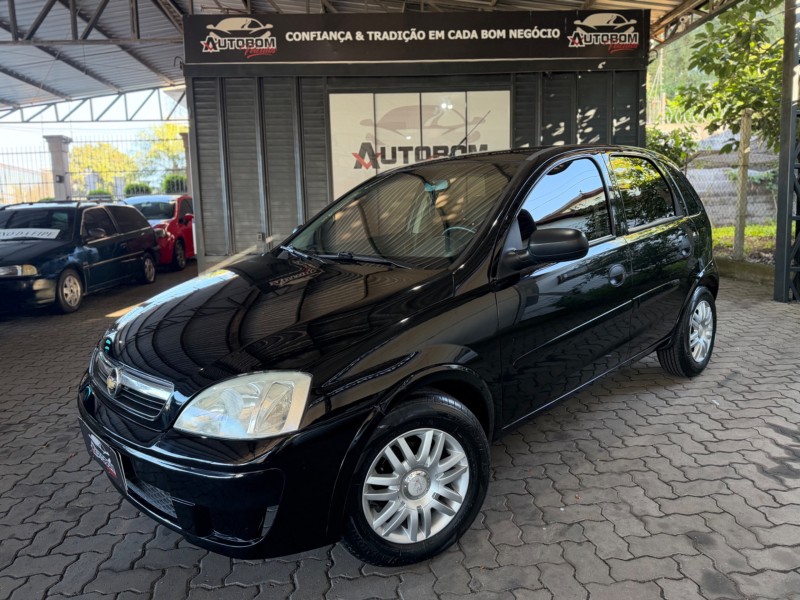 corsa 1.4 mpfi maxx sedan 8v flex 4p manual 2012 caxias do sul