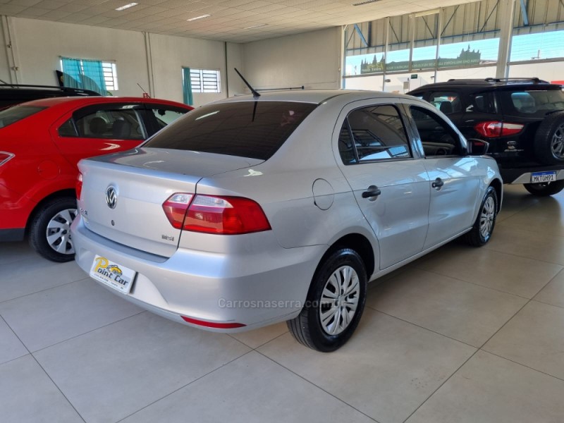 VOYAGE 1.6 MI TRENDLINE 8V FLEX 4P MANUAL - 2015 - VACARIA