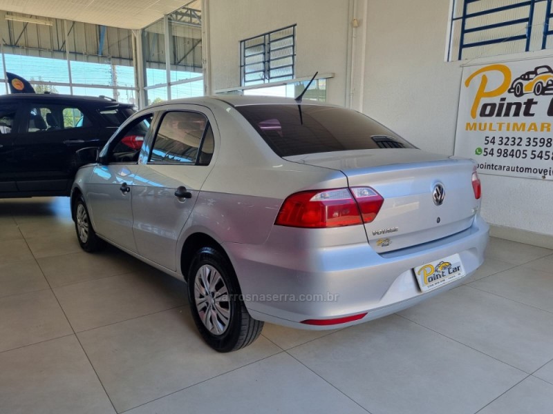 VOYAGE 1.6 MI TRENDLINE 8V FLEX 4P MANUAL - 2015 - VACARIA