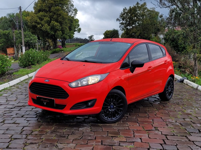 fiesta 1.5 s hatch 16v flex 4p manual 2016 carlos barbosa