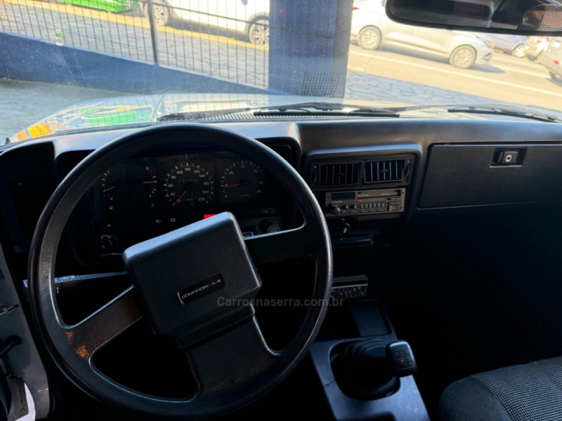 CARAVAN 4.1 COMODORO SL/E 12V GASOLINA 2P MANUAL - 1989 - CAXIAS DO SUL