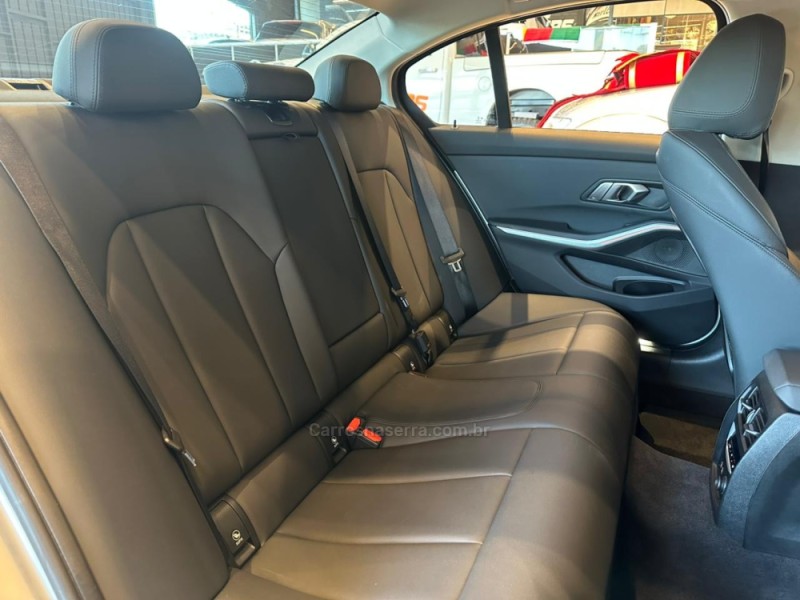 320I 2.0 SPORT 16V TURBO GASOLINA 4P AUTOMÁTICO - 2020 - CAXIAS DO SUL