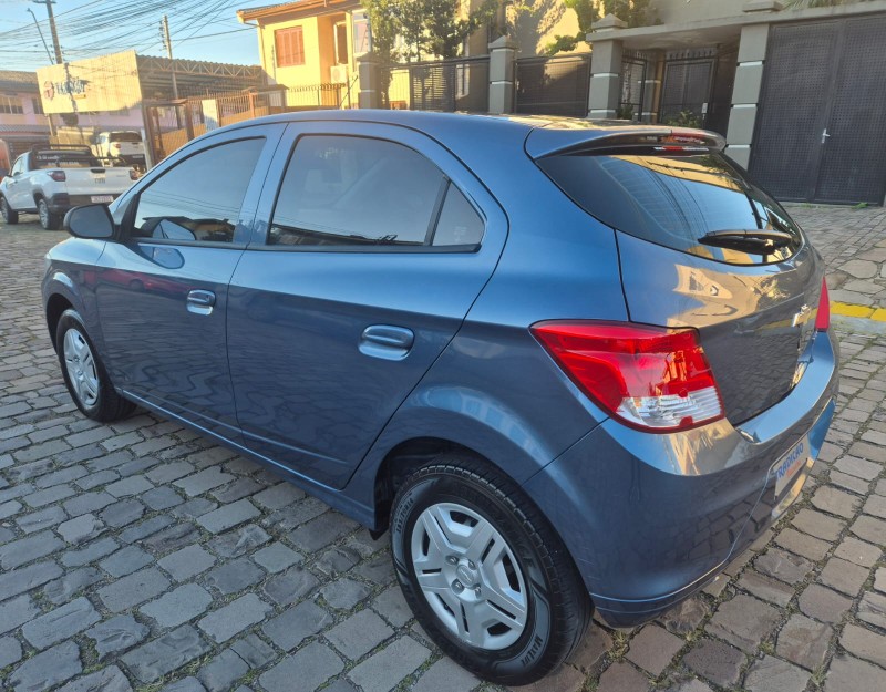 ONIX 1.0 LT 8V FLEX 4P MANUAL - 2015 - CAXIAS DO SUL