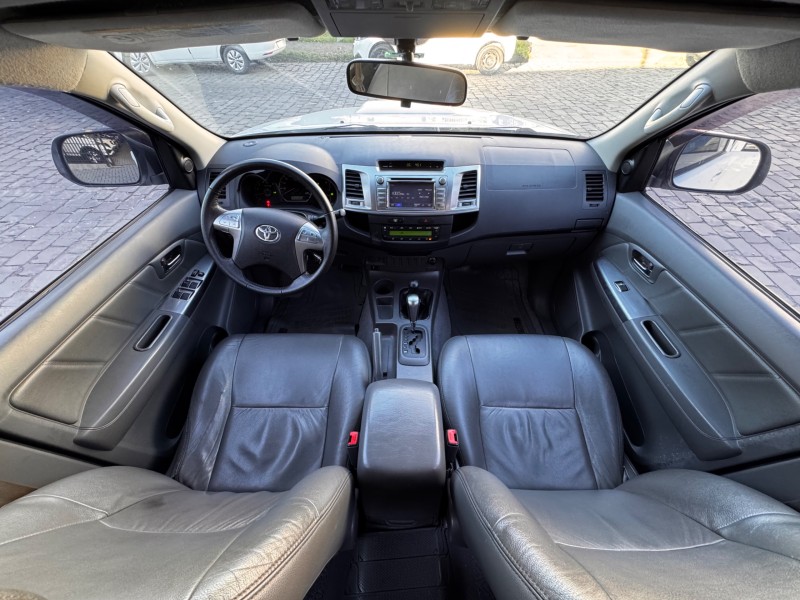 HILUX 3.0 SRV 4X4 CD 16V TURBO INTERCOOLER DIESEL 4P AUTOMÁTICO - 2015 - CAXIAS DO SUL