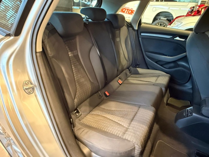 A3 1.8 TFSI SPORTBACK AMBITION 16V GASOLINA 4P AUTOMÁTICO - 2014 - CAXIAS DO SUL