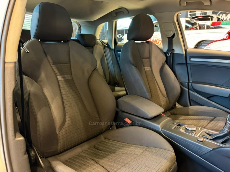 A3 1.8 TFSI SPORTBACK AMBITION 16V GASOLINA 4P AUTOMÁTICO - 2014 - CAXIAS DO SUL