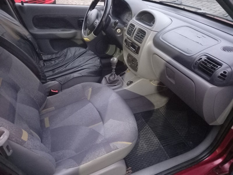 CLIO 1.0 RN 16V GASOLINA 4P MANUAL - 2001 - CAXIAS DO SUL