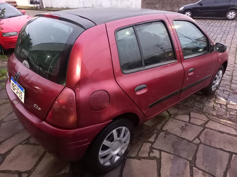 CLIO 1.0 RN 16V GASOLINA 4P MANUAL - 2001 - CAXIAS DO SUL