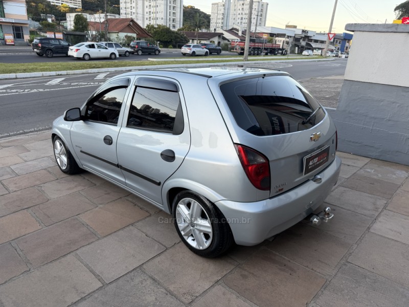 CELTA 1.0 MPFI SPIRIT 8V FLEX 4P MANUAL - 2011 - CAXIAS DO SUL
