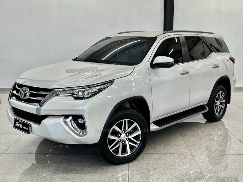 hilux sw4 2.8 srx 4x4 7 lugares 16v turbo intercooler diesel 4p automatico 2018 vacaria