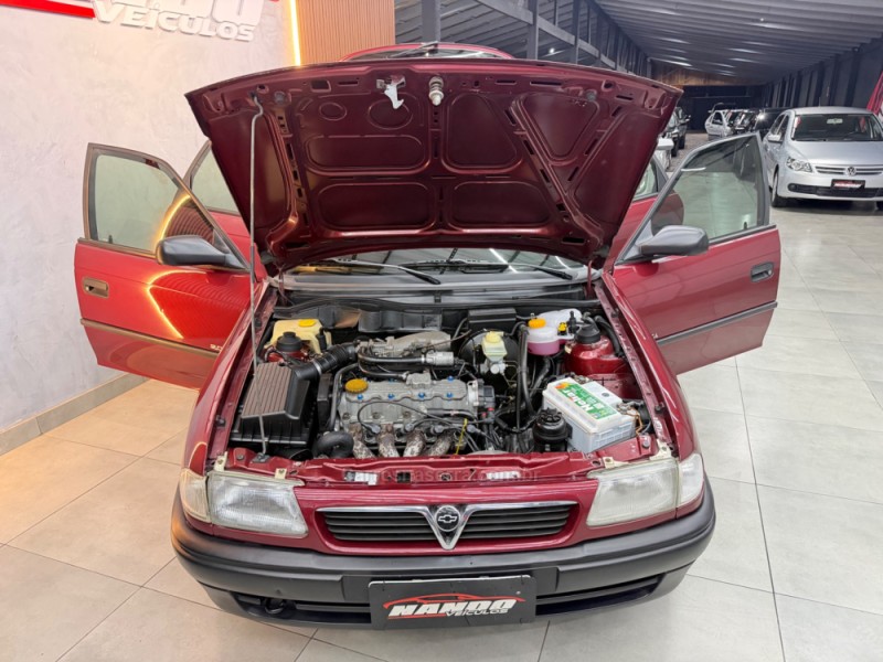 ASTRA 2.0 MPFI GLS 8V GASOLINA 4P MANUAL - 1995 - SAPIRANGA
