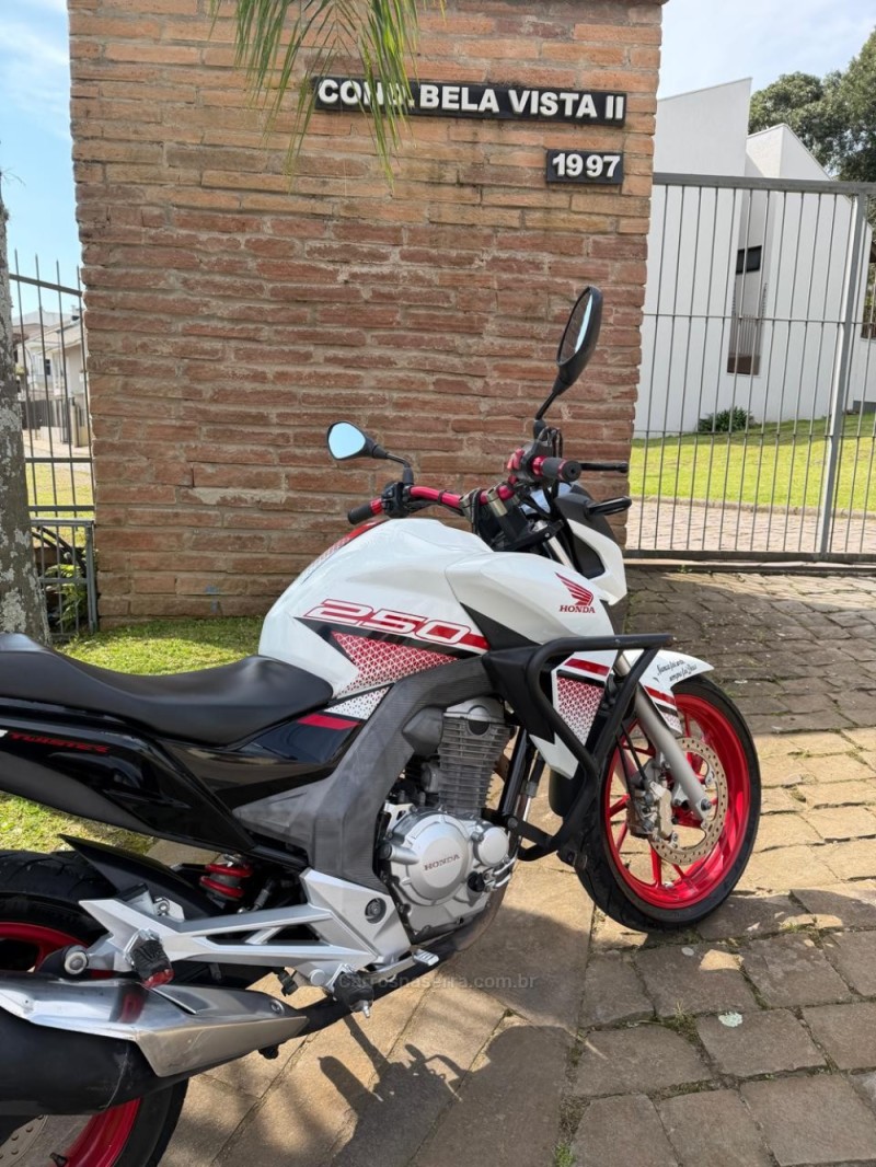 CB 250F TWISTER ABS - 2022 - CAXIAS DO SUL