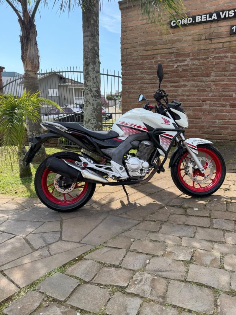 CB 250F TWISTER ABS - 2022 - CAXIAS DO SUL