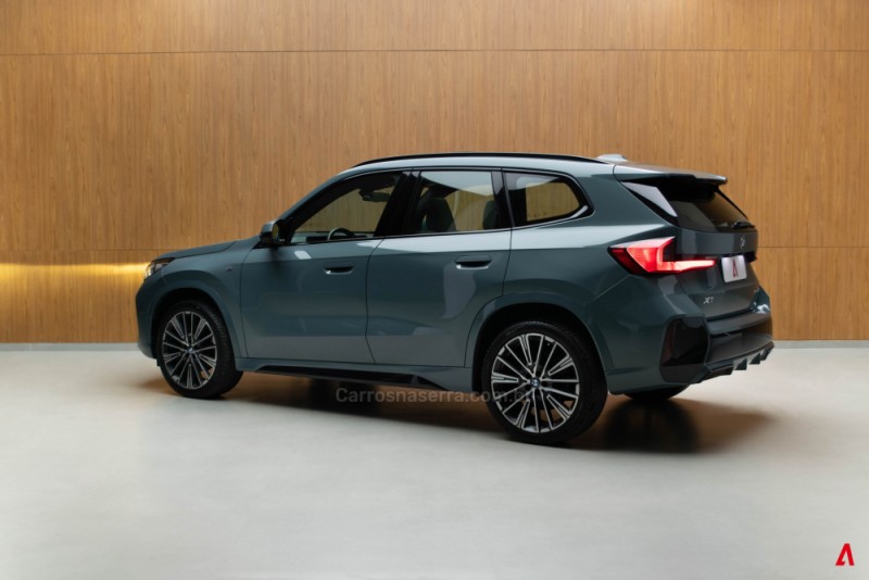 X1 2.0 16V TURBO ACTIVEFLEX SDRIVE20I M SPORT 4P AUTOMÁTICO - 2025 - GARIBALDI