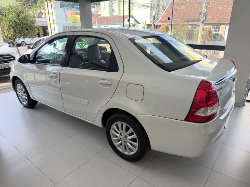 ETIOS 1.5 XLS SEDAN 16V FLEX 4P MANUAL - 2016 - CAXIAS DO SUL