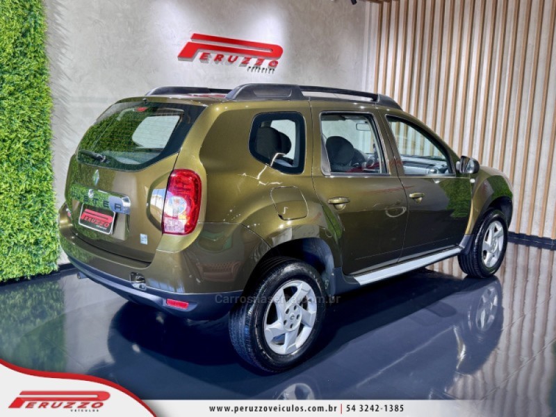 DUSTER 1.6 EXPRESSION 4X2 16V FLEX 4P MANUAL - 2014 - NOVA PRATA