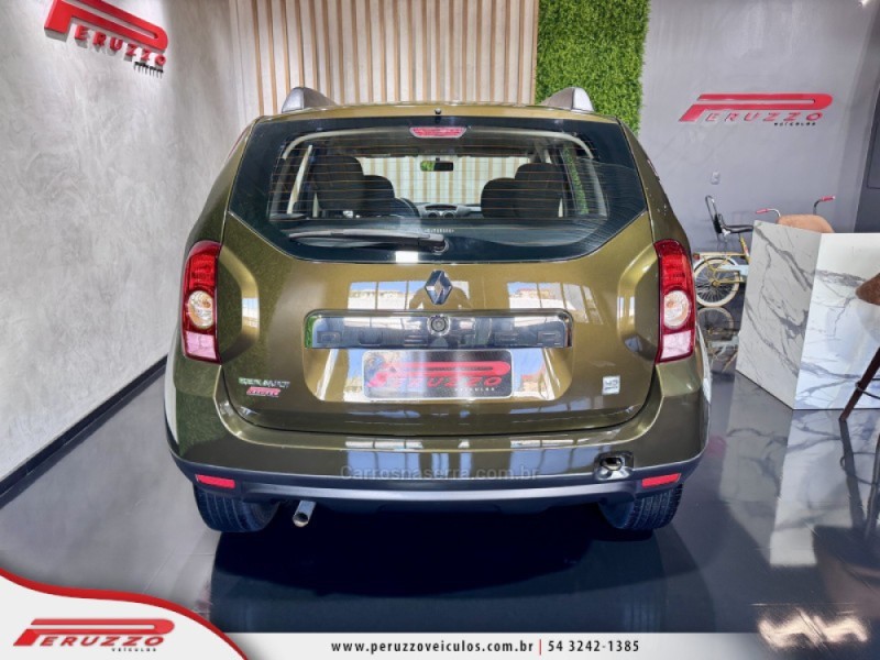 DUSTER 1.6 EXPRESSION 4X2 16V FLEX 4P MANUAL - 2014 - NOVA PRATA