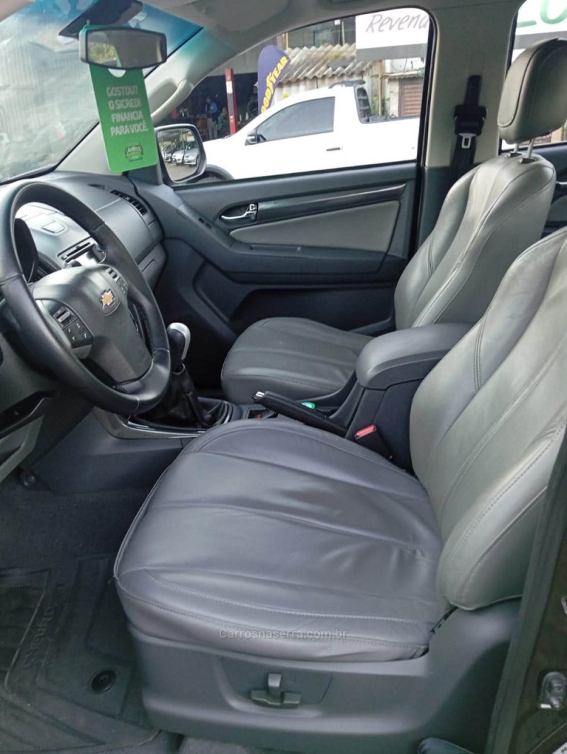S10 2.4 LTZ 4X2 CD 8V FLEX 4P MANUAL - 2014 - PICADA CAFé