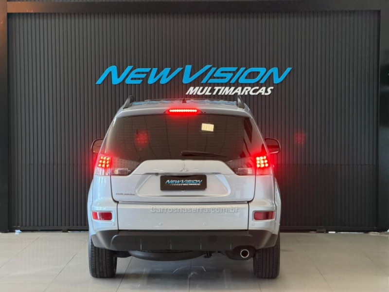OUTLANDER 2.0 16V GASOLINA 4P AUTOMÁTICO - 2013 - ESTâNCIA VELHA