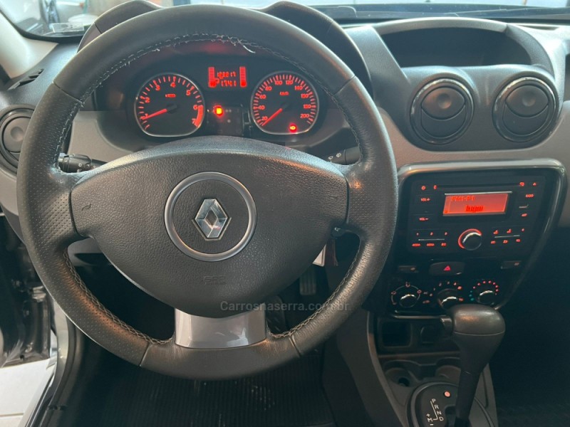 DUSTER 2.0 DYNAMIQUE 4X2 16V FLEX 4P AUTOMÁTICO - 2013 - CAXIAS DO SUL