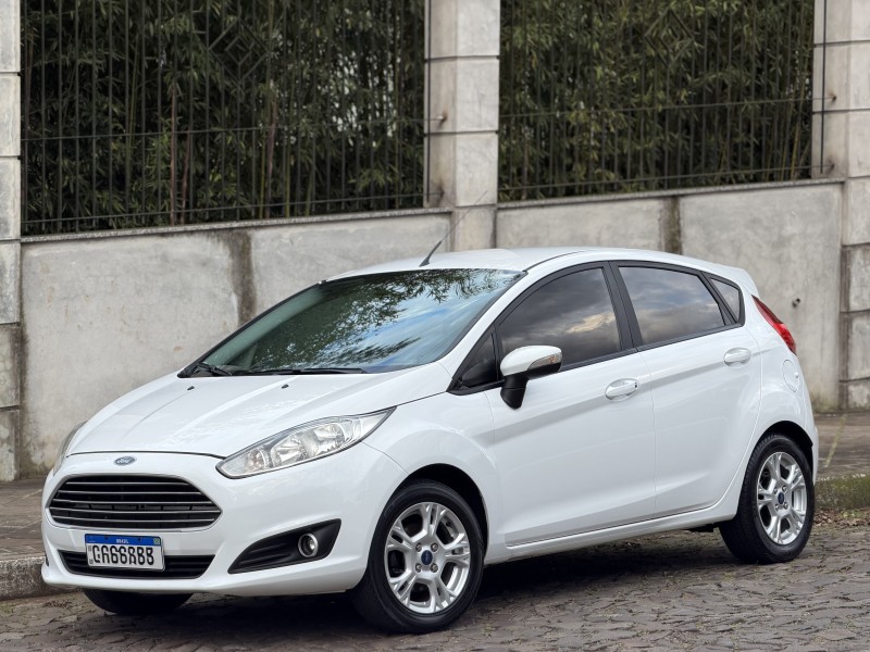 FIESTA 1.6 SE HATCH 16V FLEX 4P MANUAL