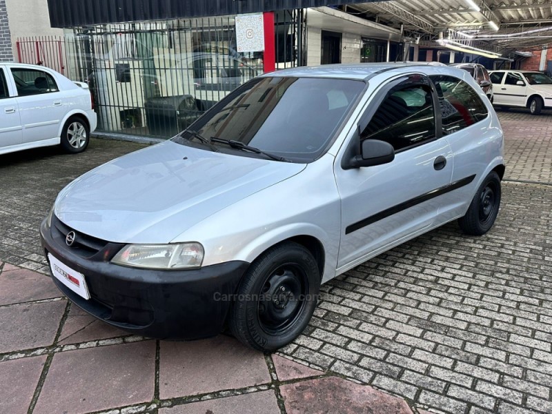 CELTA 1.0 MPFI 8V GASOLINA 2P MANUAL - 2002 - CAMPO BOM