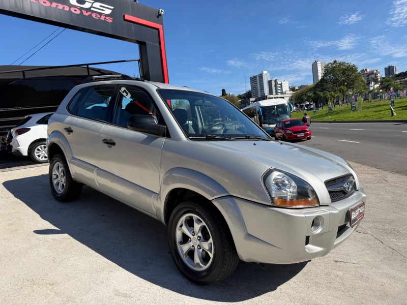 TUCSON 2.0 MPFI GL 16V 142CV 2WD GASOLINA 4P MANUAL